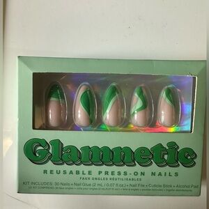 Glamnetic Reusable Press-On Nails - Groovy green